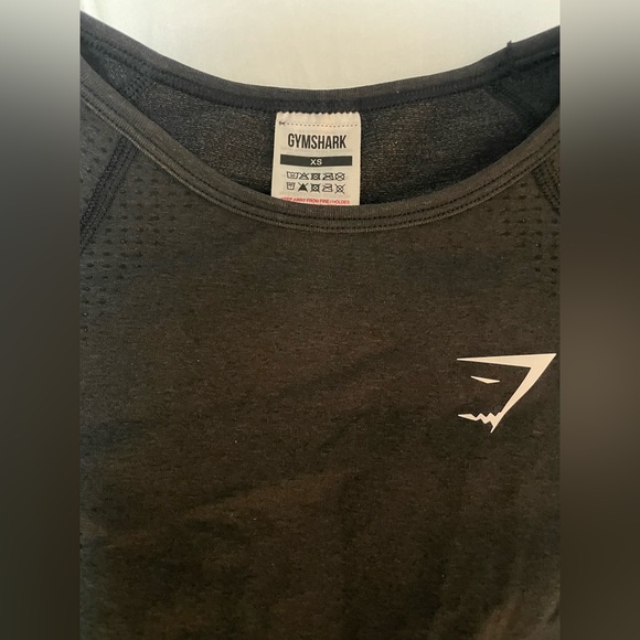 Gymshark Cropped Long Sleeve Workout Top XS Black - Picture 2 of 3